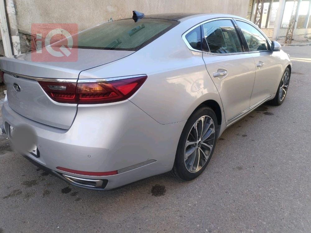 كيا كادينزا